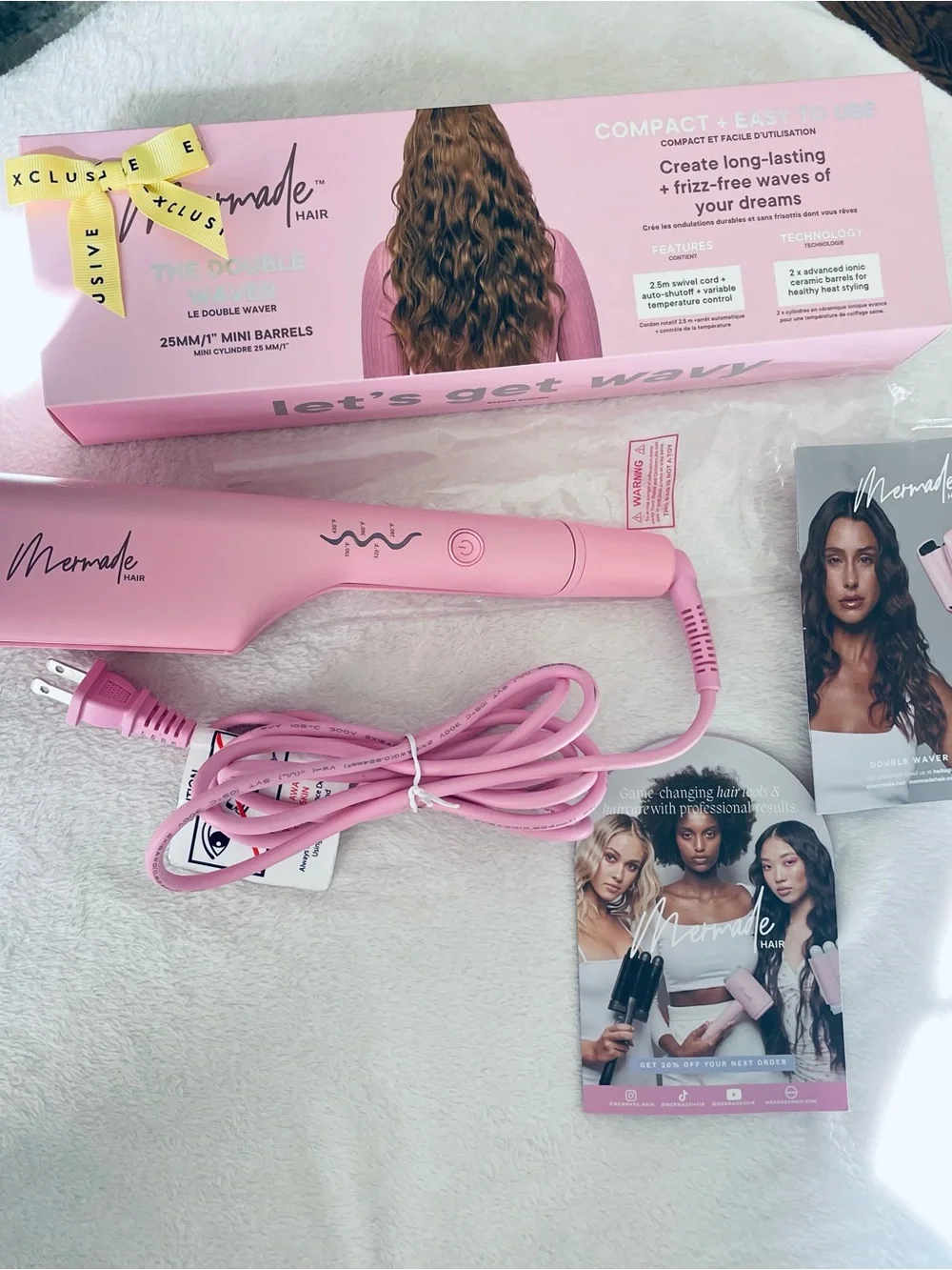 Pink Ceramic Straightening Brush - Sleek Pink Finish